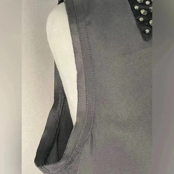 Rock & Republic sleeveless button down top - Picture 5 of 6